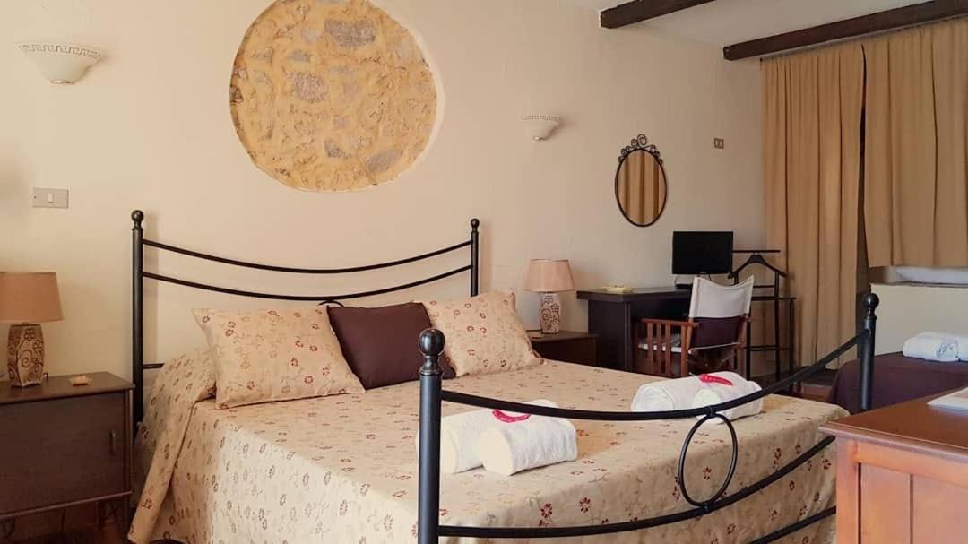 Perla Del Borgo Appartamenti Santa Caterina dello Ionio Exterior foto